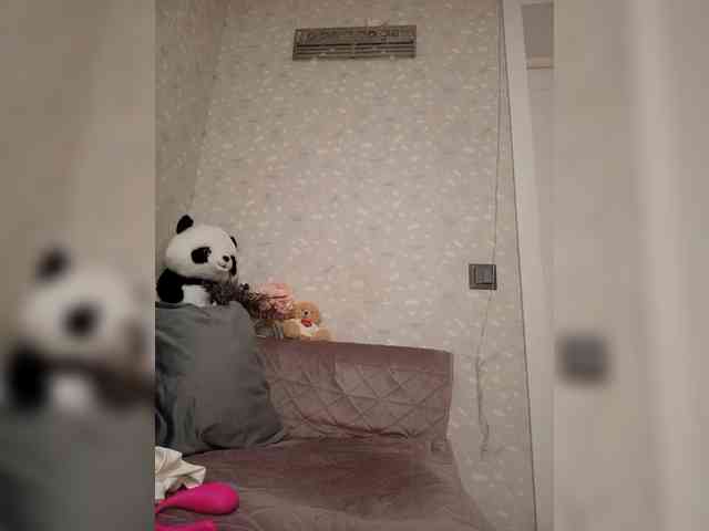 Black_chick webcam