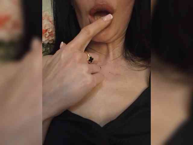 Black_chick webcam