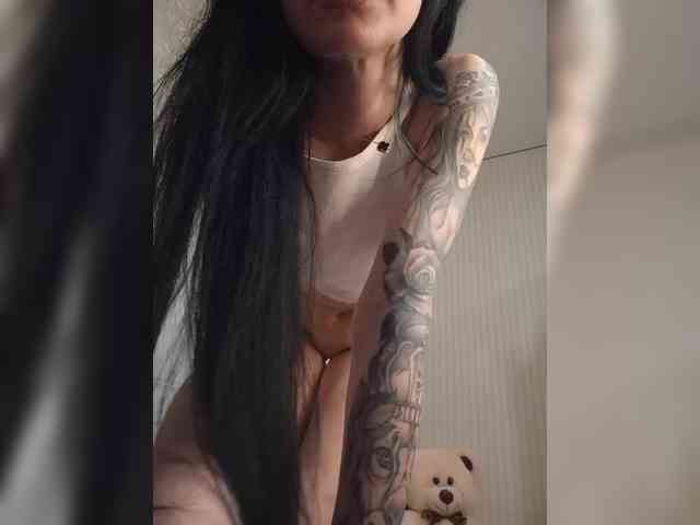 Black_chick webcam