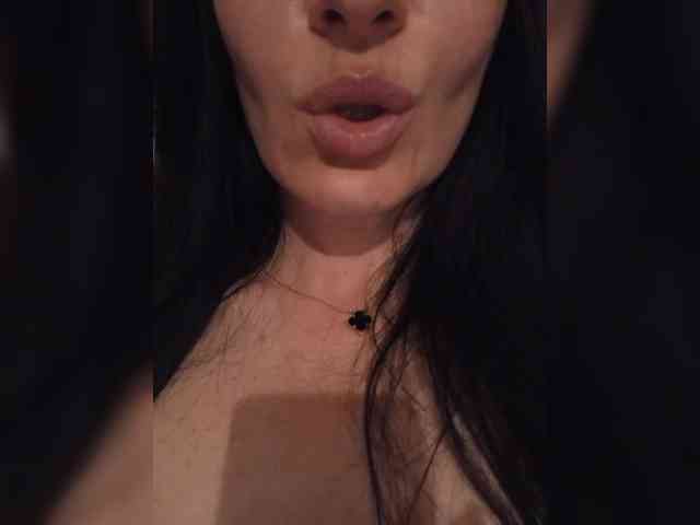 Black_chick webcam