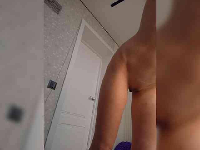 Black_chick webcam