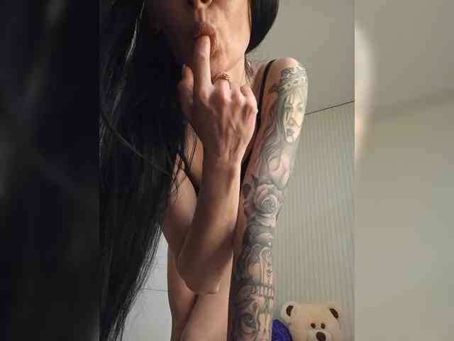 Black_chick webcam