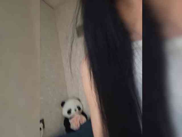 Black_chick webcam