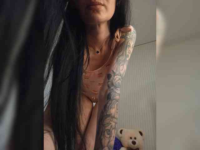 Black_chick webcam
