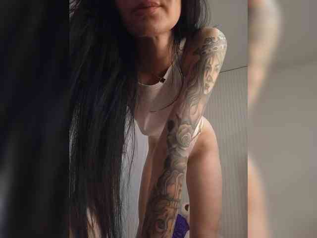 Black_chick webcam