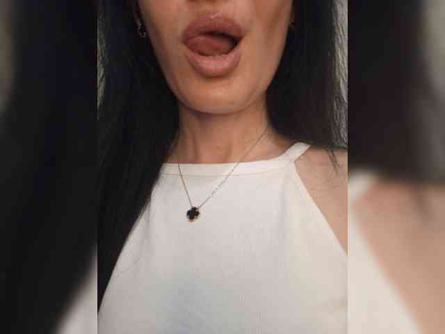 Black_chick webcam