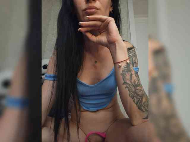 Black_chick webcam