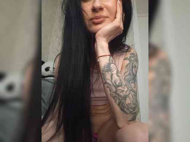 Black_chick webcam