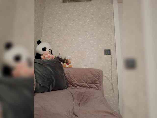Black_chick webcam