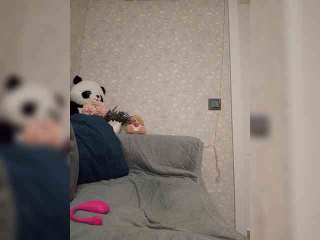 Black_chick webcam