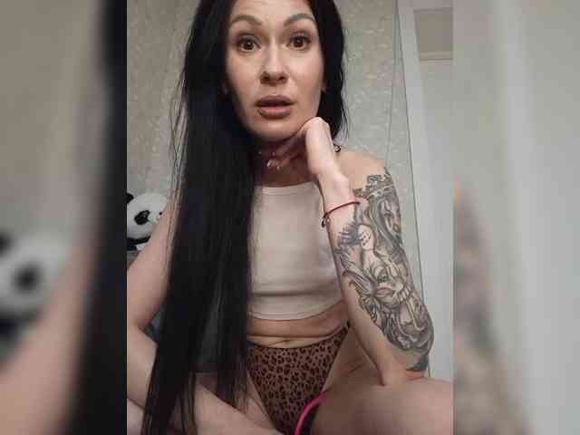 Black_chick webcam