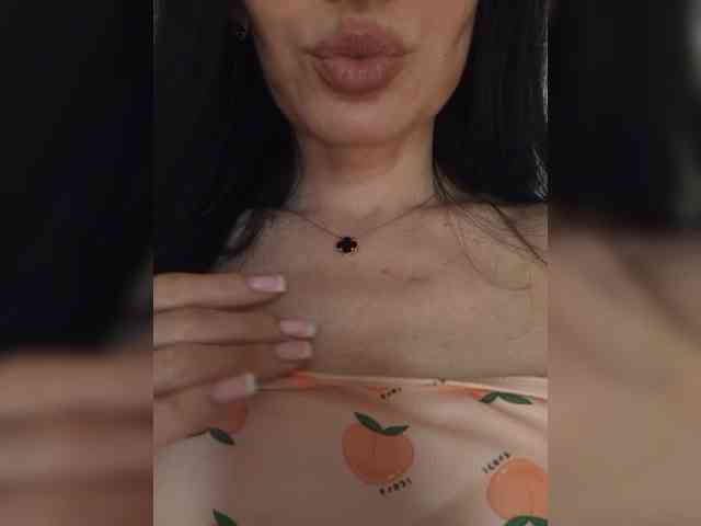 Black_chick webcam
