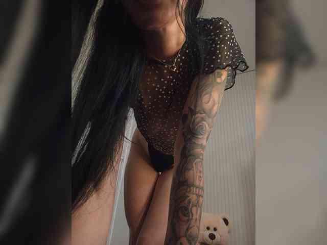 Black_chick webcam
