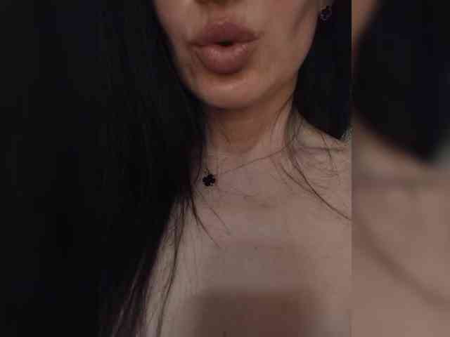 Black_chick webcam