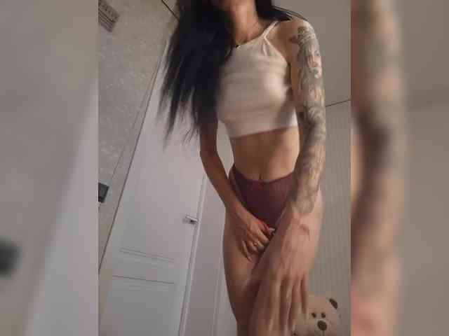 Black_chick webcam