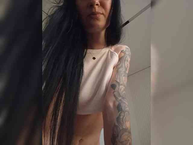 Black_chick webcam