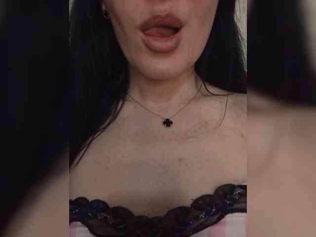 Black_chick webcam