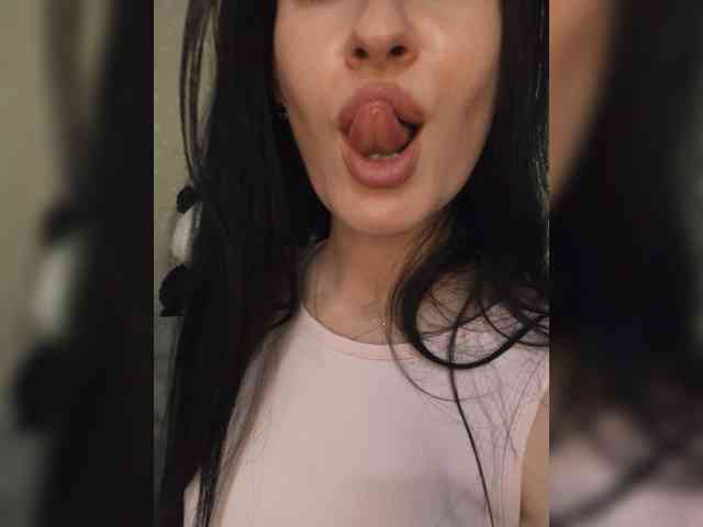 Black_chick webcam