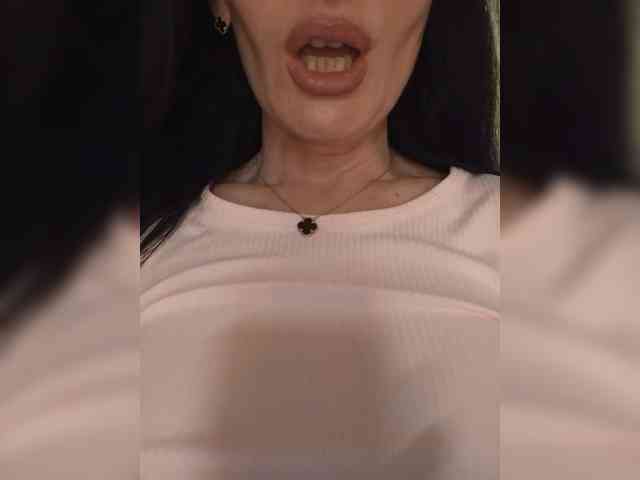 Black_chick webcam