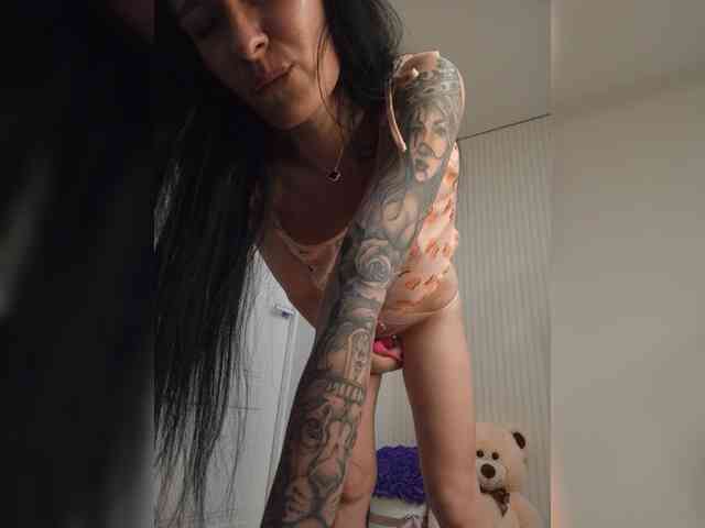 Mikki88K Sex Cam Show