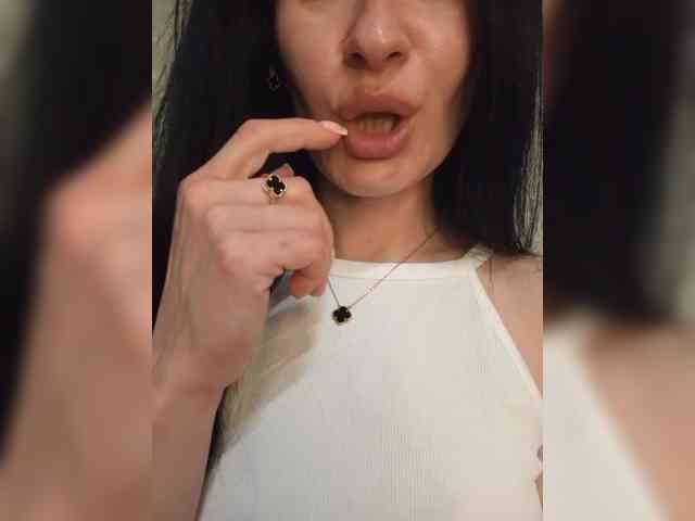 Black_chick webcam