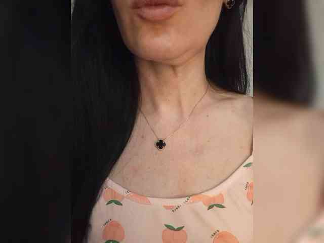 Black_chick webcam