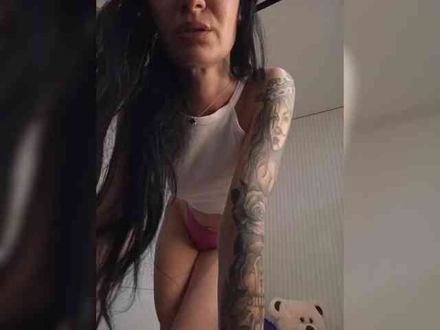 Black_chick webcam