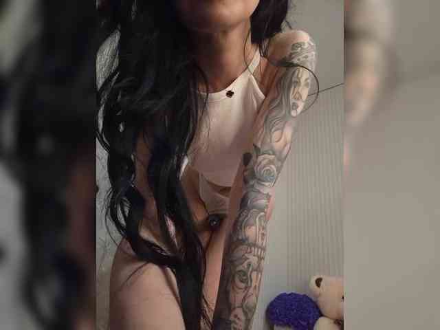 Black_chick webcam