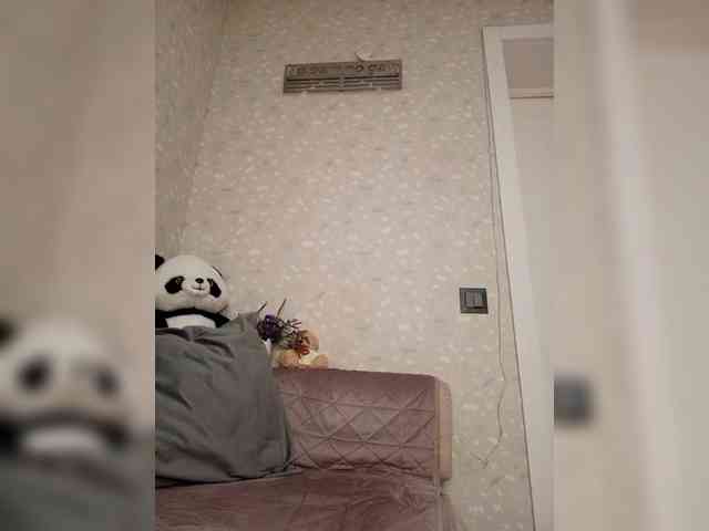 Black_chick webcam