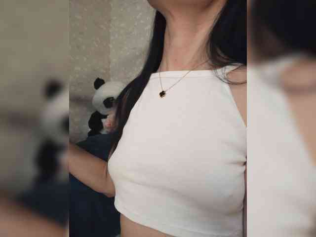 Black_chick webcam