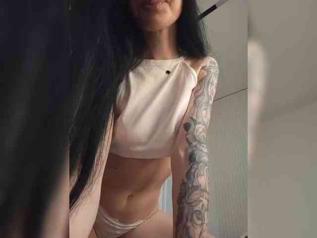 Black_chick webcam