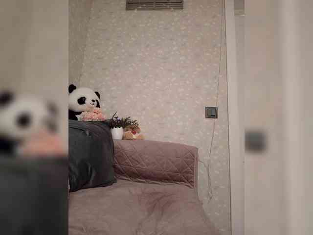 Black_chick webcam