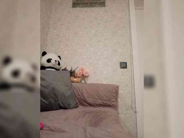Black_chick webcam
