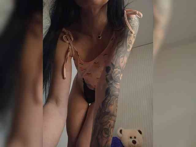 Mikki88K Sex Cam Show