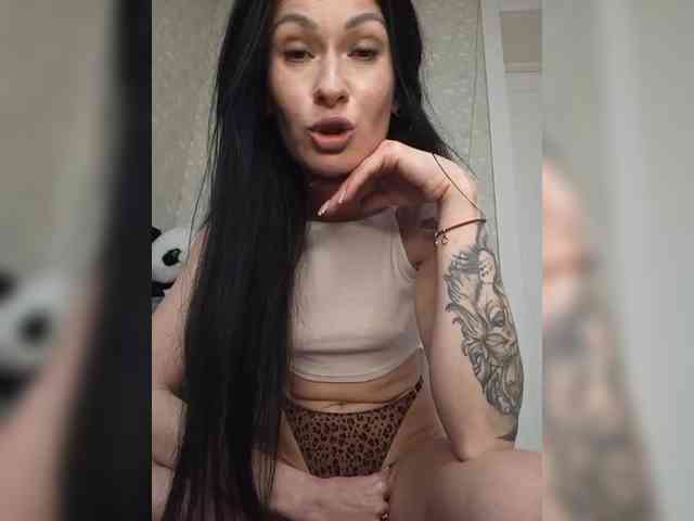 Black_chick webcam