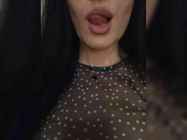 Black_chick webcam