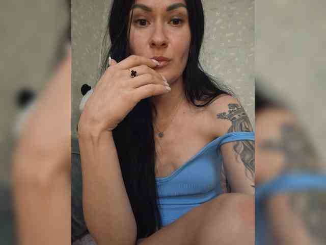 Black_chick webcam