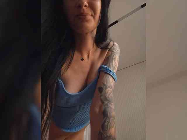Black_chick webcam