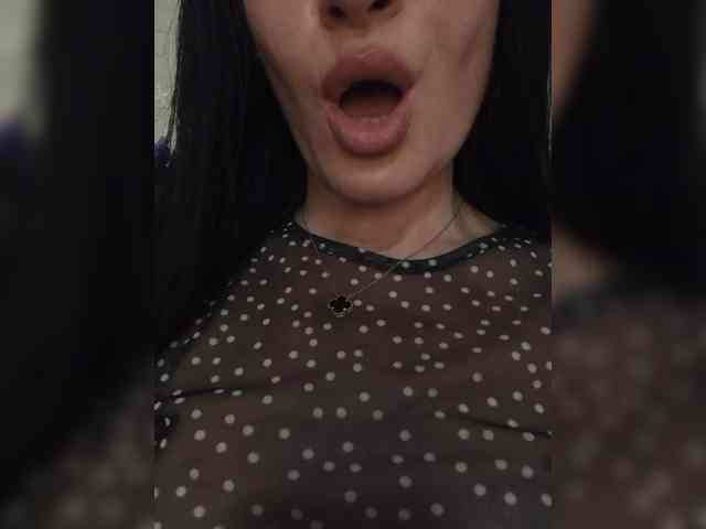 Black_chick webcam