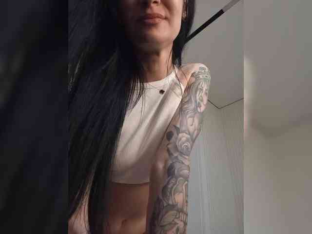 Black_chick webcam