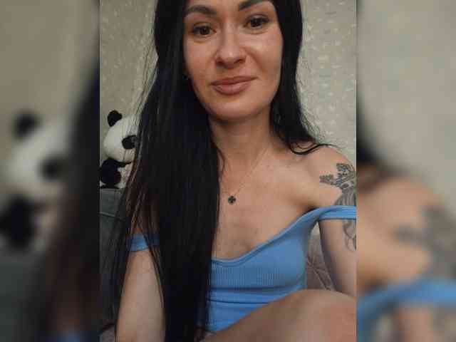 Black_chick webcam