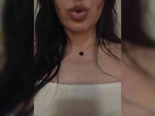 Black_chick webcam