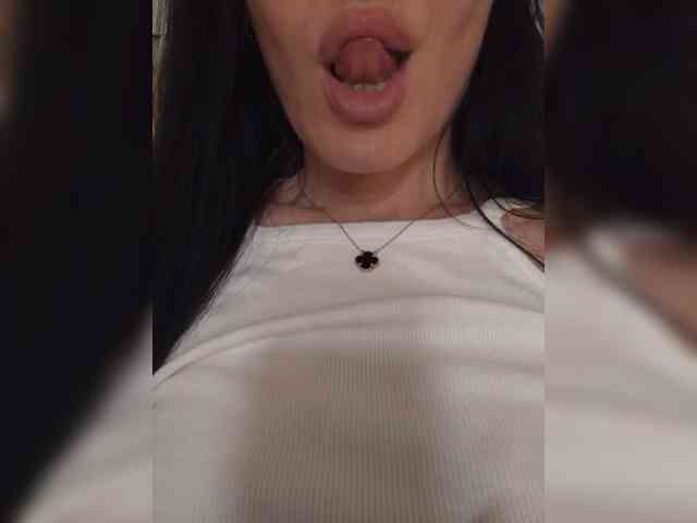 Black_chick webcam