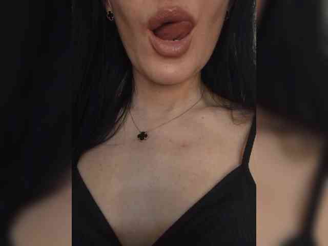 Black_chick webcam