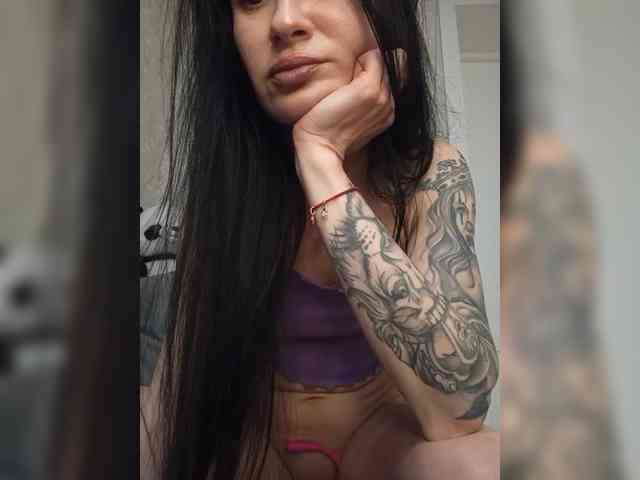 Black_chick webcam