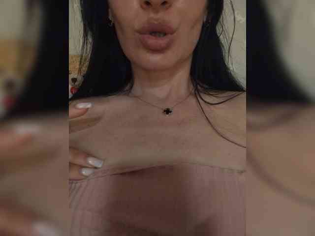 Black_chick webcam