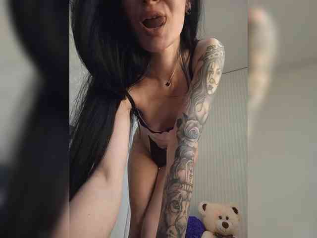 Black_chick webcam