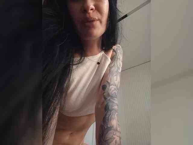 Black_chick webcam