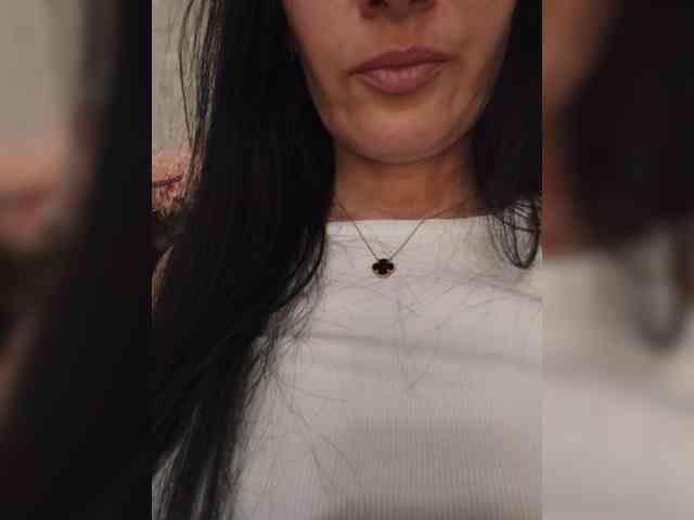 Black_chick webcam