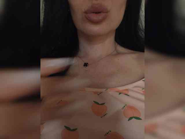 Black_chick webcam